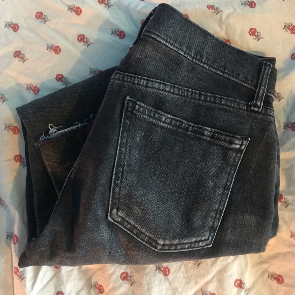 Dark grey jeans (high-waisted)